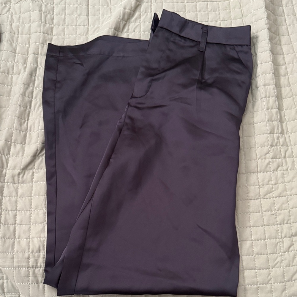 Elegant black silk like Trousers